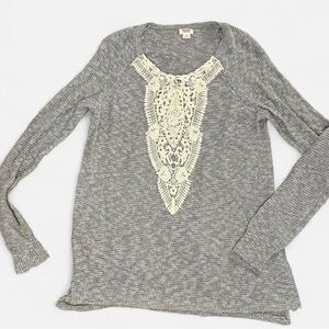 Mossimo‎ Supply Co. Gray Top with Cream Lace Accent